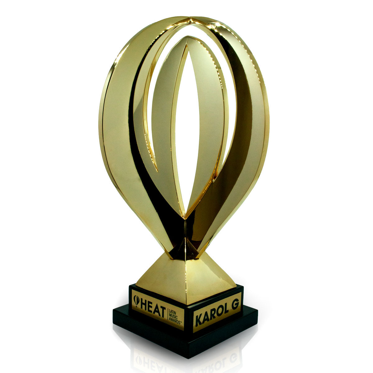 Trofeo fundido en bronce con baño en oro