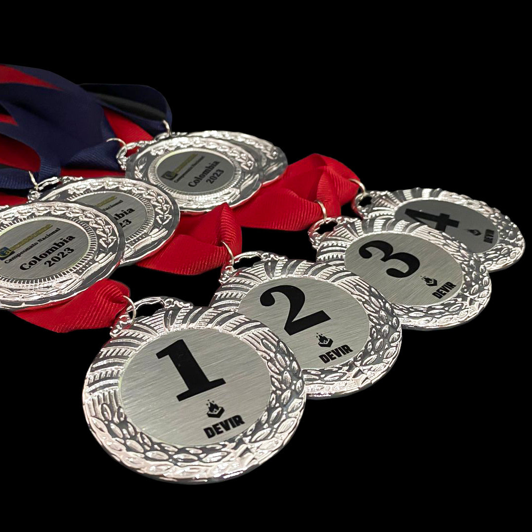 medallas metalicas con centro plateado