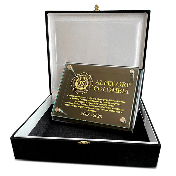 placa en vidrio con estuche elegante